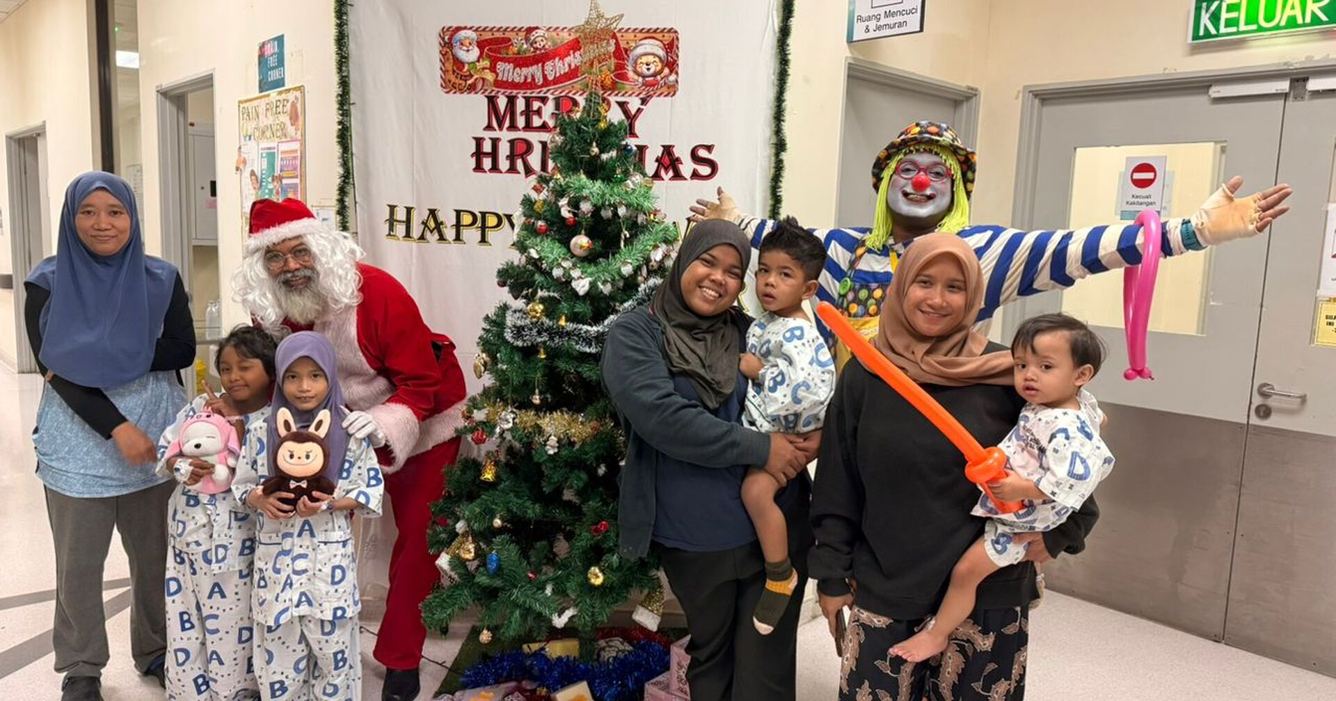 Kiwanis Club Of Klang&amp;#039;s Christmas Party At Hospital Tengku Ampuan Rahimah